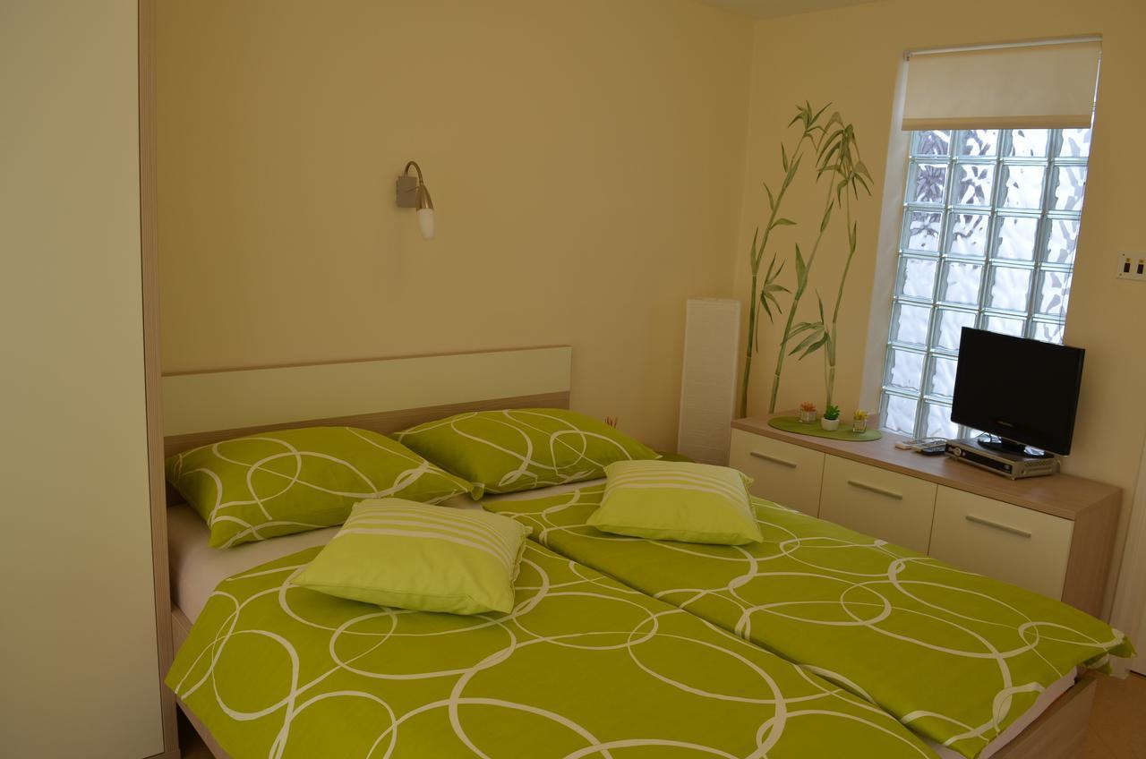 Apartments Mihalic I Baška Exterior foto