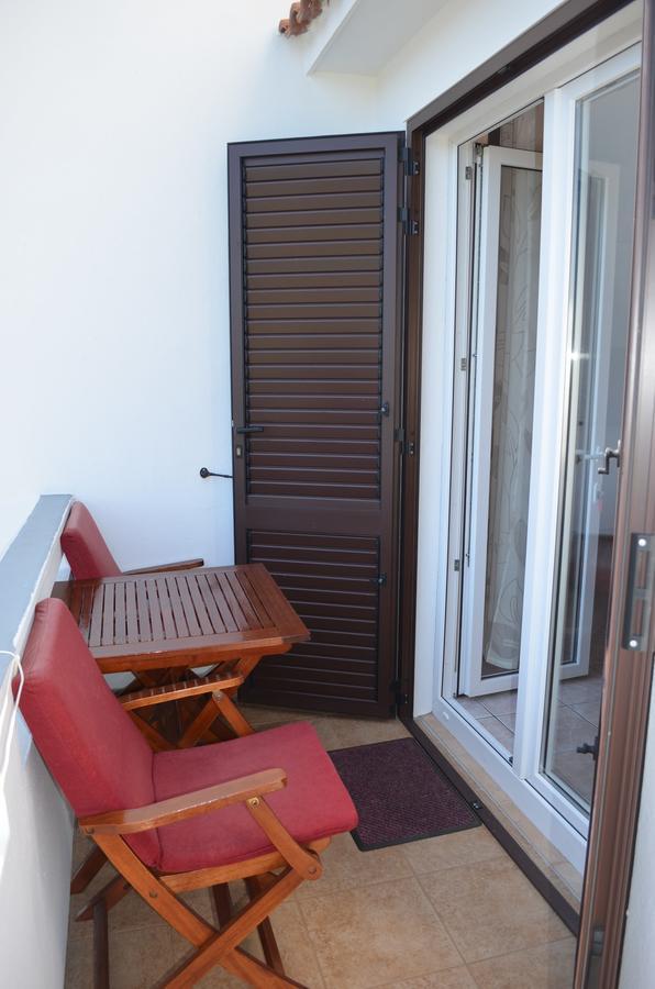 Apartments Mihalic I Baška Exterior foto
